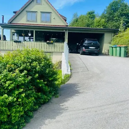 Villa Riisevegen 18 *